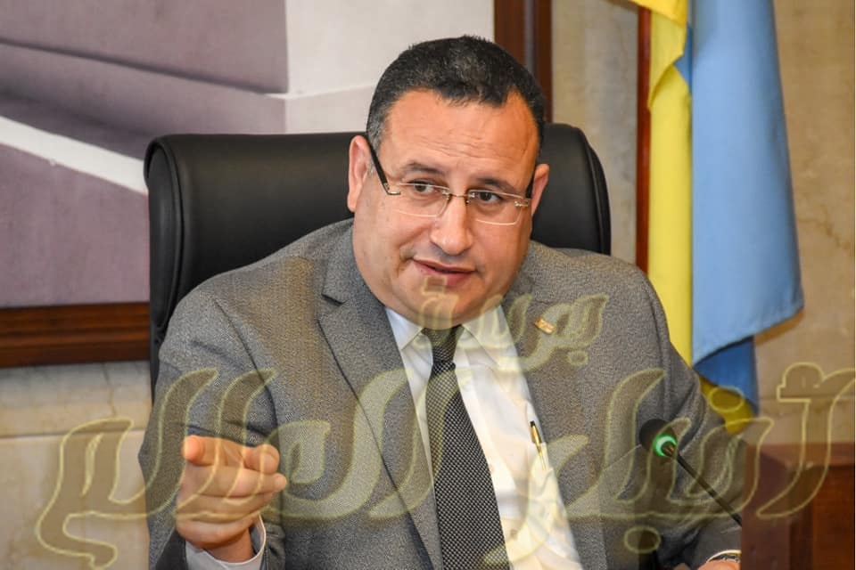 محافظ الاسكندرية يؤكد اهتمام الدولة بملف القضية السكانية وخلق جيل قادر على المشاركة في التنمية 1 56832516 2354898137905980 1683580798680170496 n1709238305