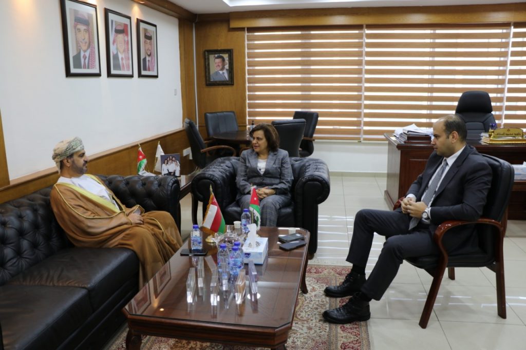 سلطنة عمان والأردن يبحثان سبل التعاون الاستثماري والتجاري 1 75140b71 whatsapp image 2022 11 27 at 111708606987