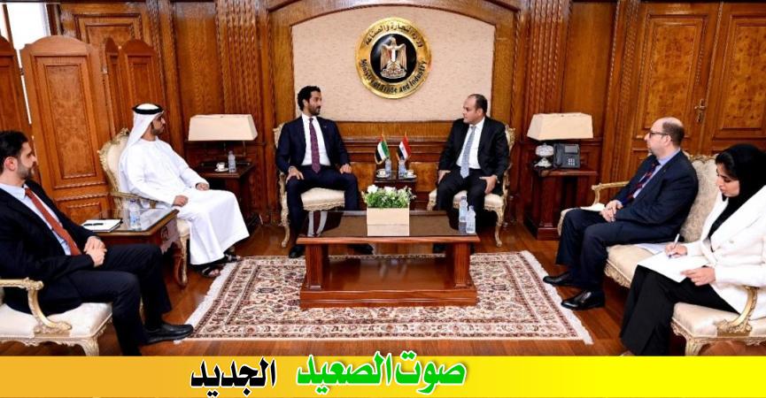 وزير التجارة ونظيره الإماراتي يبحثان تعزيز العلاقات الاقتصادية المشتركة بين البلدين 1 875 W1709052664