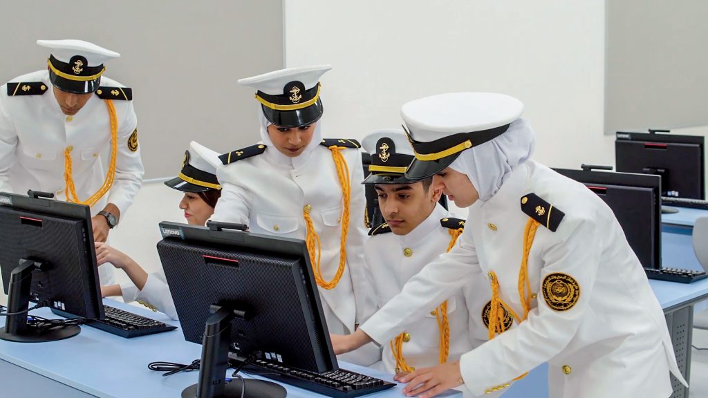 أئمة وواعظات الأوقاف في جولة بالأكاديمية العربية للعلوم والتكنولوجيا والنقل البحري 1 AASTS Students1707575883