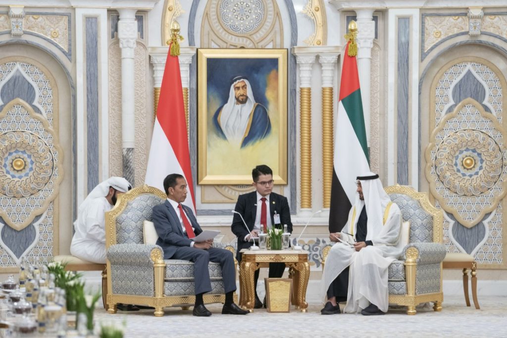 رئيسا الإمارات وإندونيسيا يبحثان العلاقات بين البلدين 1 EOGeyKnXsAEzCTF1708536603