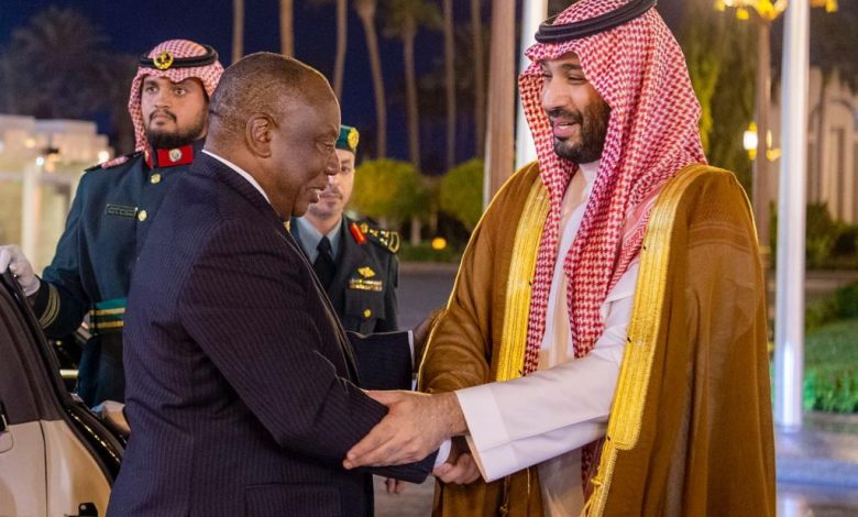 رئيس جنوب إفريقيا: إنشاء "صندوق الاستجابة لتغير المناخ" للتصدي للتحديات البيئية 1 FfIvxV8XoAICbdO1708424763