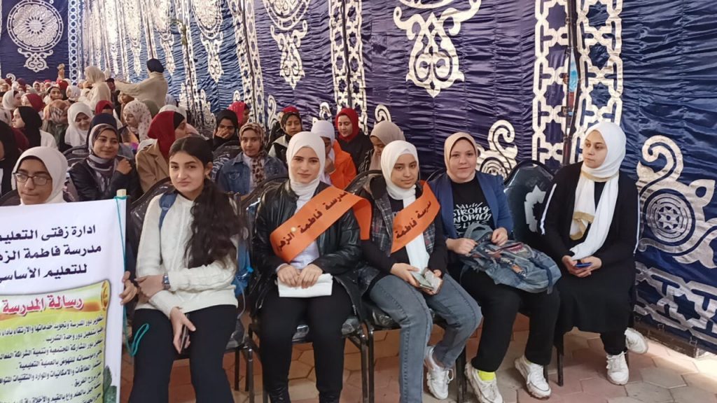 الشباب تستعرض نتاج المرحلة الأولي من القوافل التعليمية والتنويرية بقرى حياة كريمة في 7 محافظات 1 IMG 20230105 WA0069 11708609204