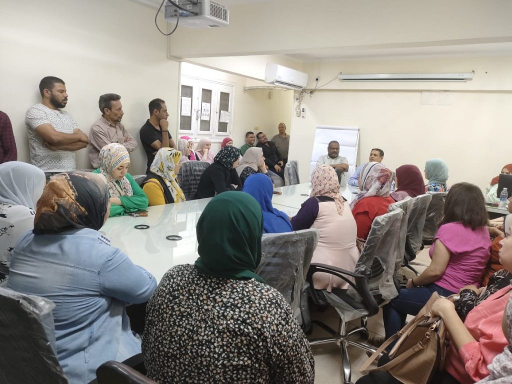 وزارة العمل: توعية العمال بأحكام قانون العمل والمفاوضة الجماعية بأسيوط 1 IMG 20230829 WA01191709035443