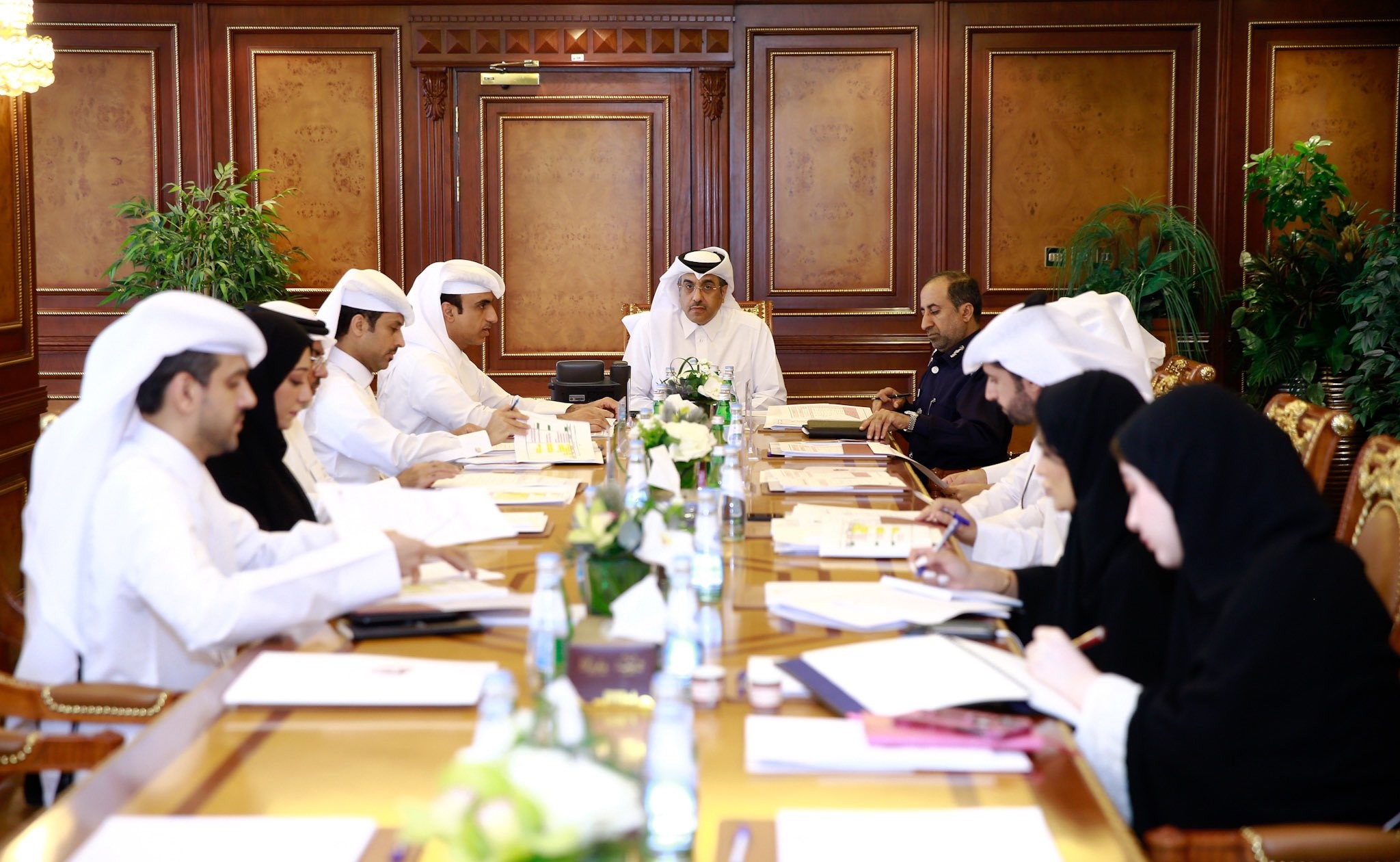 وزير العمل يترأس اجتماع اللجنة التشريعية المُختصة بإعداد"مشروع قانون العمالة المنزلية لحمايتهم ورعايتهم طبقًا للدستور" 1 JlT6s1708255264
