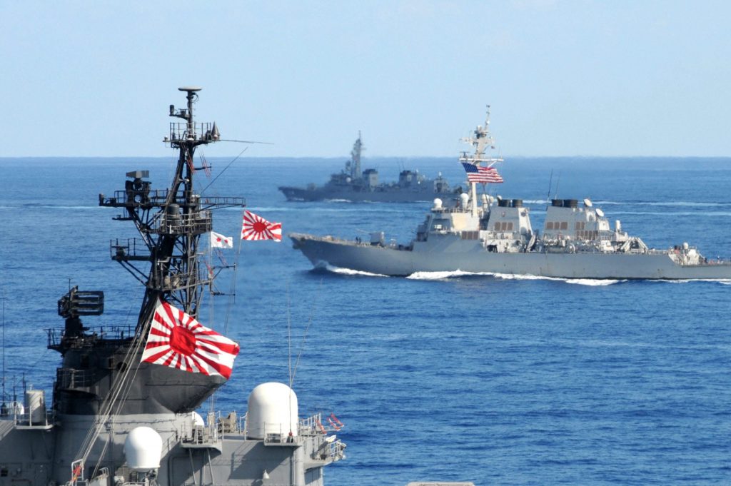 أستراليا تتطلع إلى تعاون اليابان في مجال تكنولوجيا الدفاع 1 US Navy 101210 N 7191M 031 U1708245663