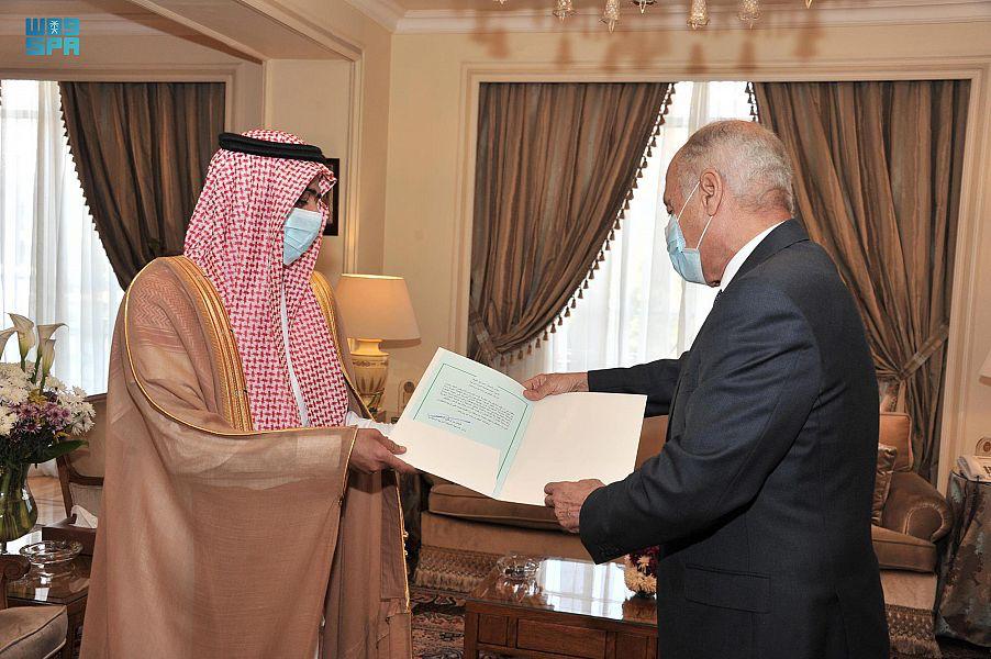 مندوب السعودية الدائم لدى الجامعة العربية يلتقي عمرو موسى 1 WhatsApp Image 2021 04 26 at 81707670022