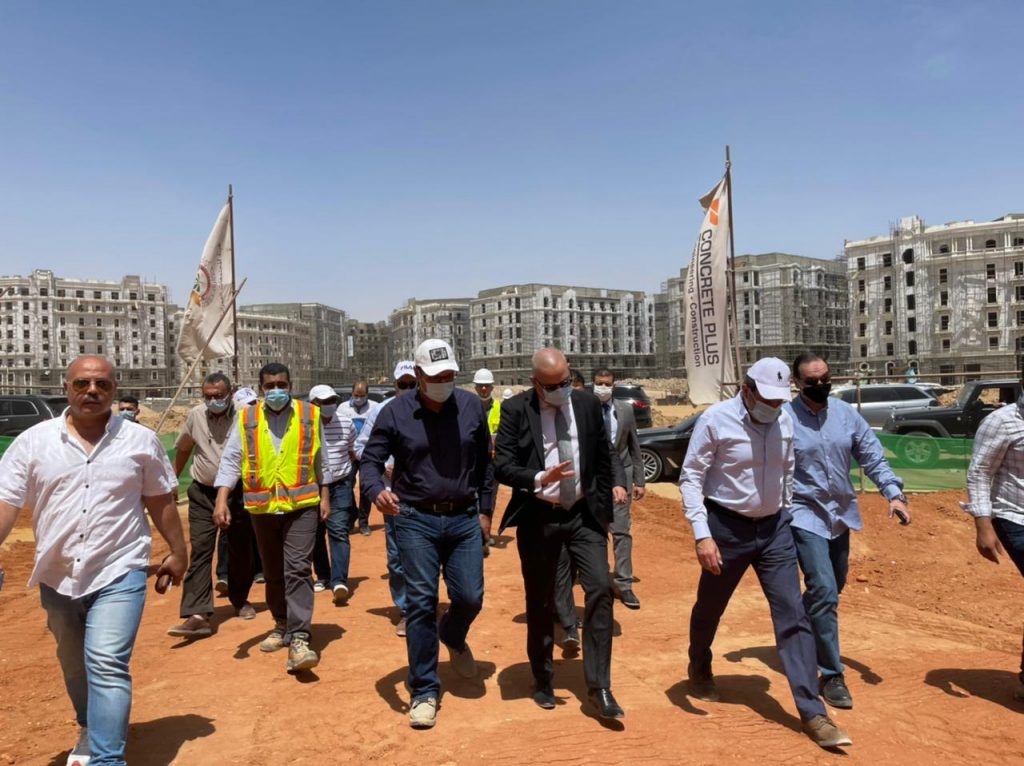 رئيس الوزراء يتفقد الحي السكني الخامس R5 "جاردن سيتي الجديدة" 1 WhatsApp Image 2021 05 04 at 11708177086