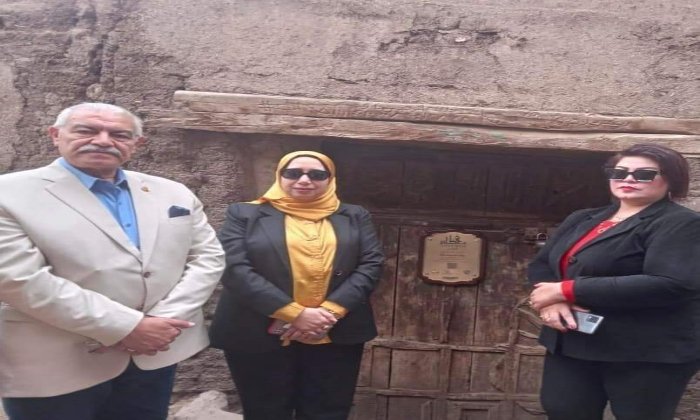 رئيس الجهاز القومي للتنسيق الحضاري: مشروع "عاش هنا" يهدف إلى تعريف الأجيال الجديدة بالمبدعين المصريين 1 elaosboa015761706886543