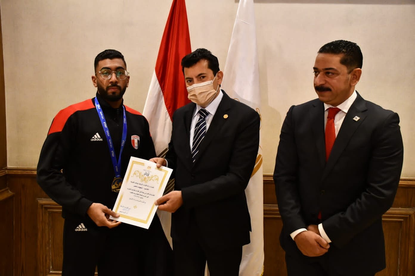 وزير الرياضة يُهنئ المنتخب المصري للكاراتيه بالتتويج بلقب الدوري العالمي للشباب بالإمارات 1 elaosboa594181708954385