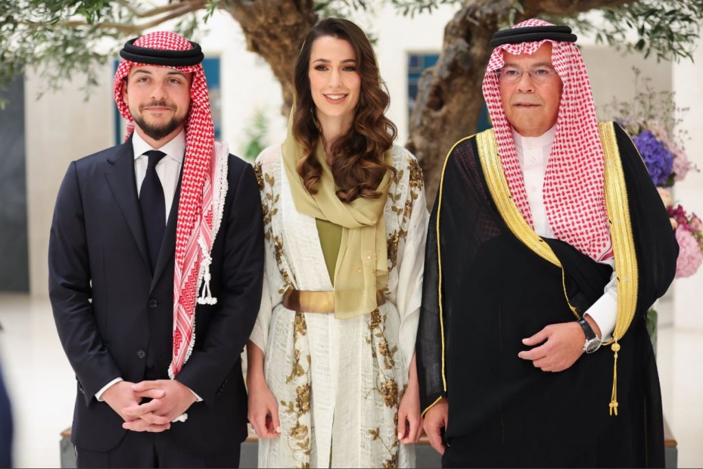 الديوان الملكي الأردني ينعي والد الأميرة رجوة الحسين 1 image1708268645