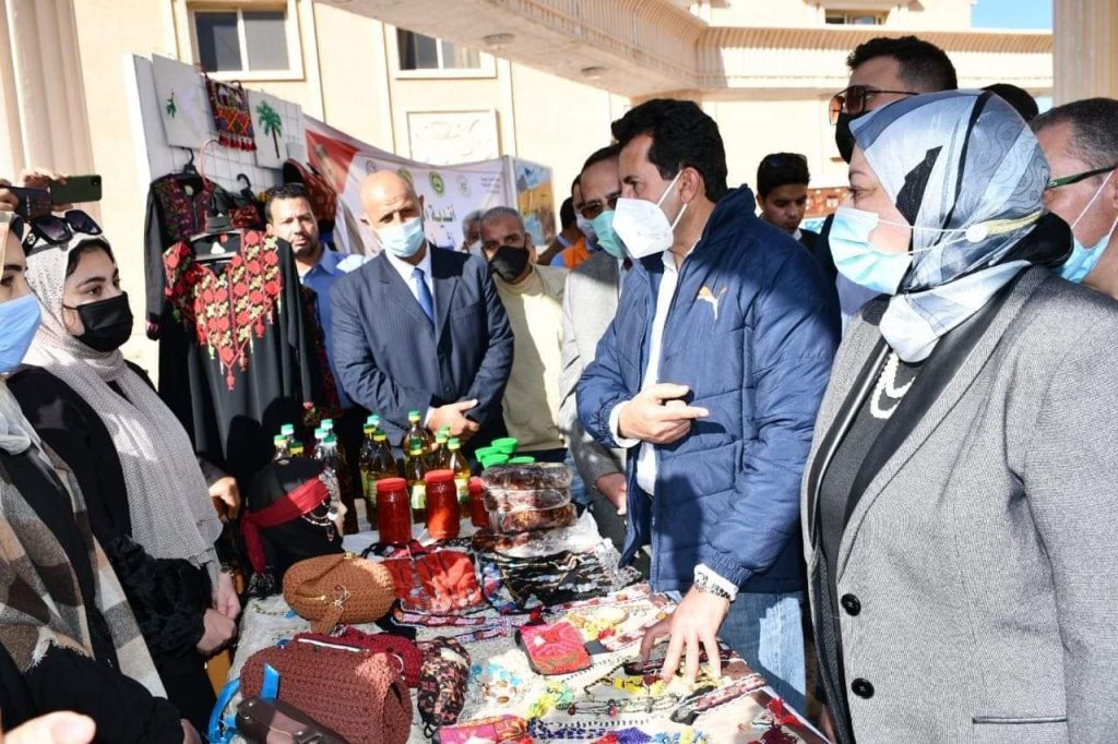 وزير الشباب يفتتح معرضاً لأندية الفتاة والمرأة بمحافظة بورسعيد 1 received 2424889706923521708784768