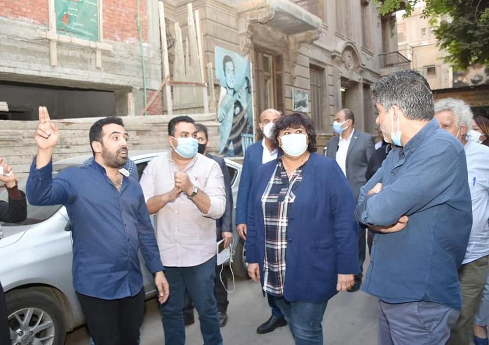 وزيرة الثقافة: حريق استوديو الأهرام في مقر الحارة الشعبية وبعيد عن البلاتوهات 1 وزيرة الثقافة تتفقد مسرح الجزويت1710587583