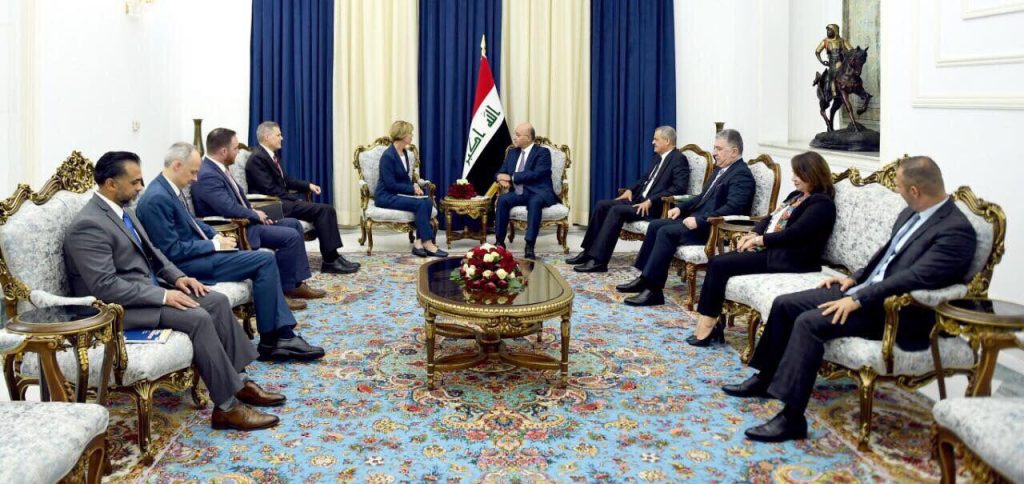 العراق والولايات المتحدة يبحثان مستجدات الأوضاع الإقليمية في المنطقة وتأثيرها على البلاد 1 102102019 5a09dd7d 93f4 4575 89c1 b20bed1453f51711225743