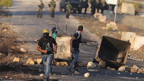 الخارجية الفلسطينية: إسرائيل تحول الضفة الغربية إلى ثكنة عسكرية للتنكيل بالفلسطينيين وتضليل العالم بأنها مُستهدفة 1 157271710162365