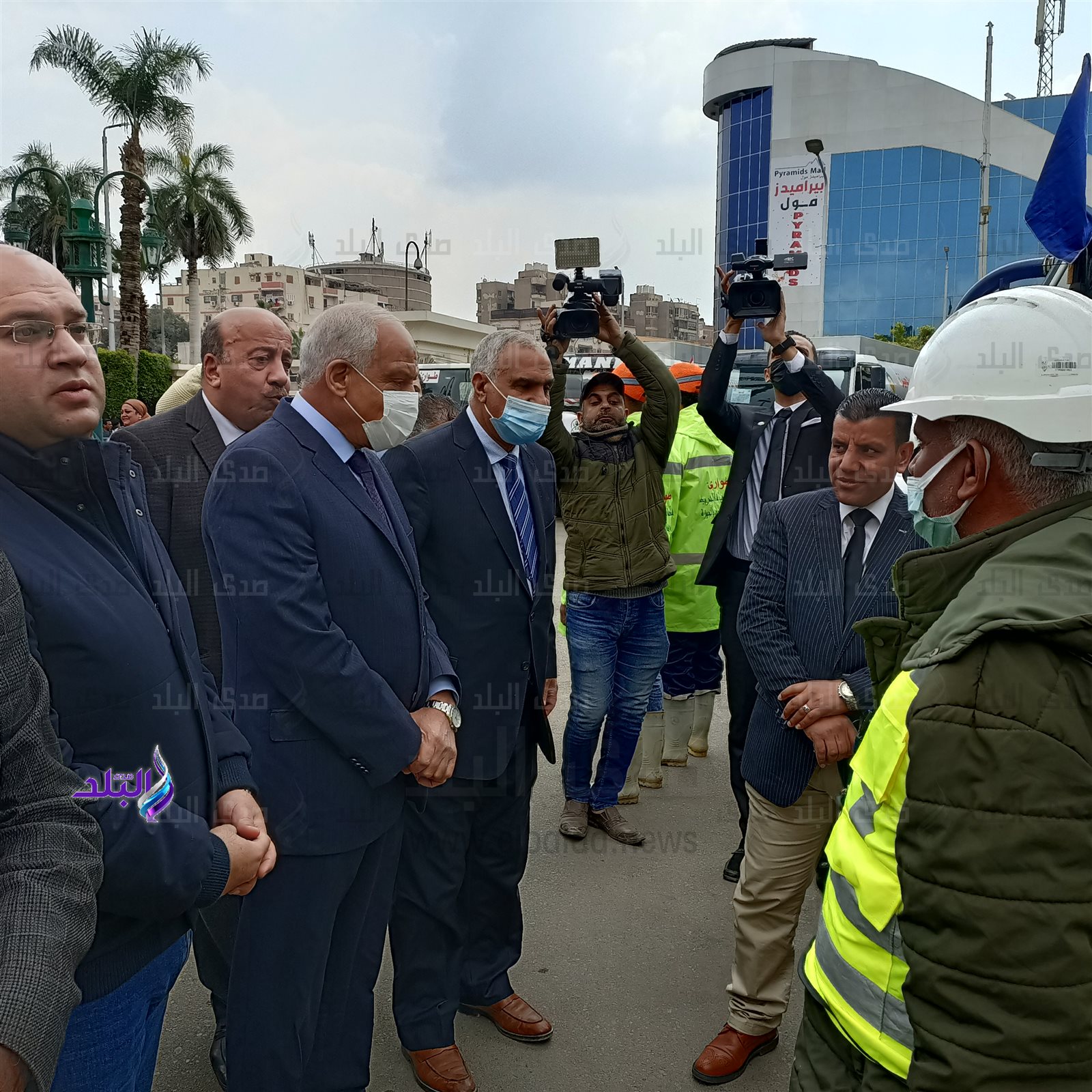محافظ الجيزة : غرامات فورية ورادعة للمخالفين للتعريفة الجديدة ومتابعة ميدانية على مدار الساعة لتلقي الشكاوى 1 1591711117443