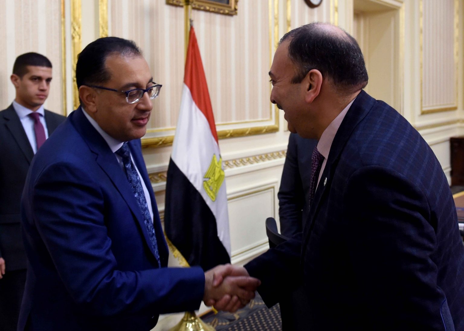مدبولي يعرب عن تقديره لجهود منظومة الشكاوى الحكومية المُوحدة لتيسير الخدمات للمواطنين 1 2 25