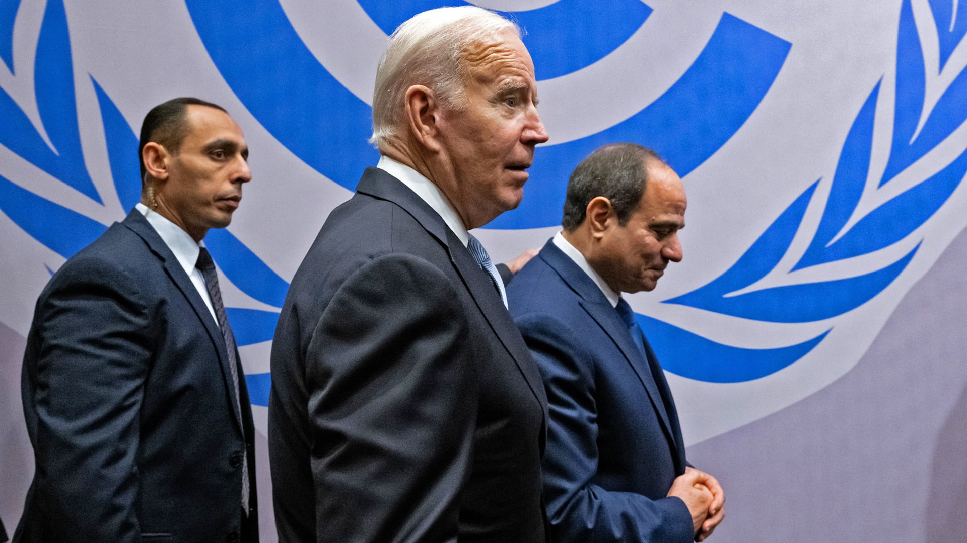 بايدن يؤكد مواصلة العمل يوميا لتأمين إطلاق سراح الصحفي الأمريكي جيرشكوفيتش المحتجز في روسيا 1 2260191711715107