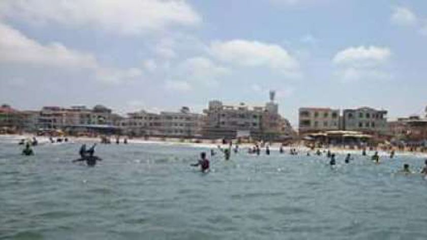 محافظ دمياط تتابع استعدادات مدينة رأس البر لاستقبال عيد الفطر المبارك وموسم الصيف ٢٠٢٤ 1 23119998415260689481711403943