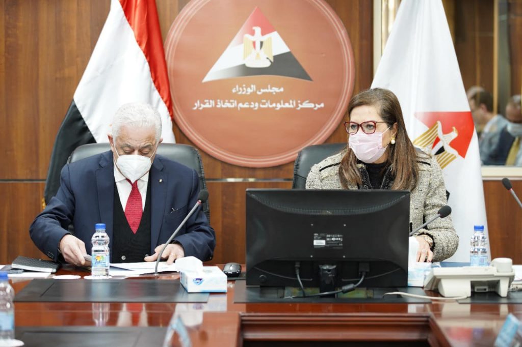 وزيرا التعليم والتخطيط يناقشان ملامح الخطة الاستثمارية للوزارة التربية والتعليم للعام المالي 2024 / 2025 1 274718208 499196371570204 9051493082739908979 n1709885763