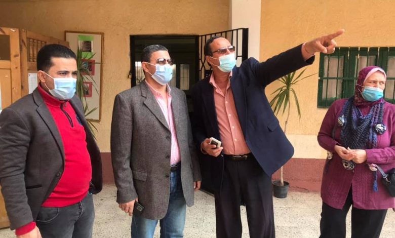 "التربية والتعليم": إحالة مدرس للتحقيق واستبعاده من المدرسة في واقعه ضرب أحد التلاميذ 1 325121709740743