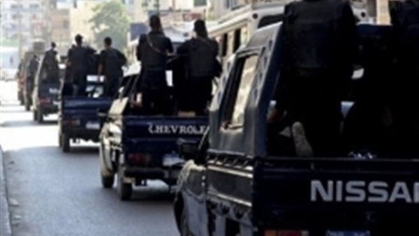 ضبط تشكيل عصابي من العاملين بقطاع الطيران المدني للاختلاس واتجارهم بالنقد الأجنبي 1 3401709817243