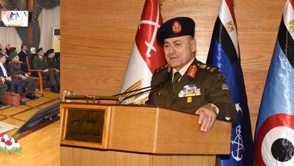 الفريق أسامة عسكر يشهد مناقشة البحث الرئيسي للأكاديمية العسكرية للدراسات العليا والاستراتيجية 1 4381709818503