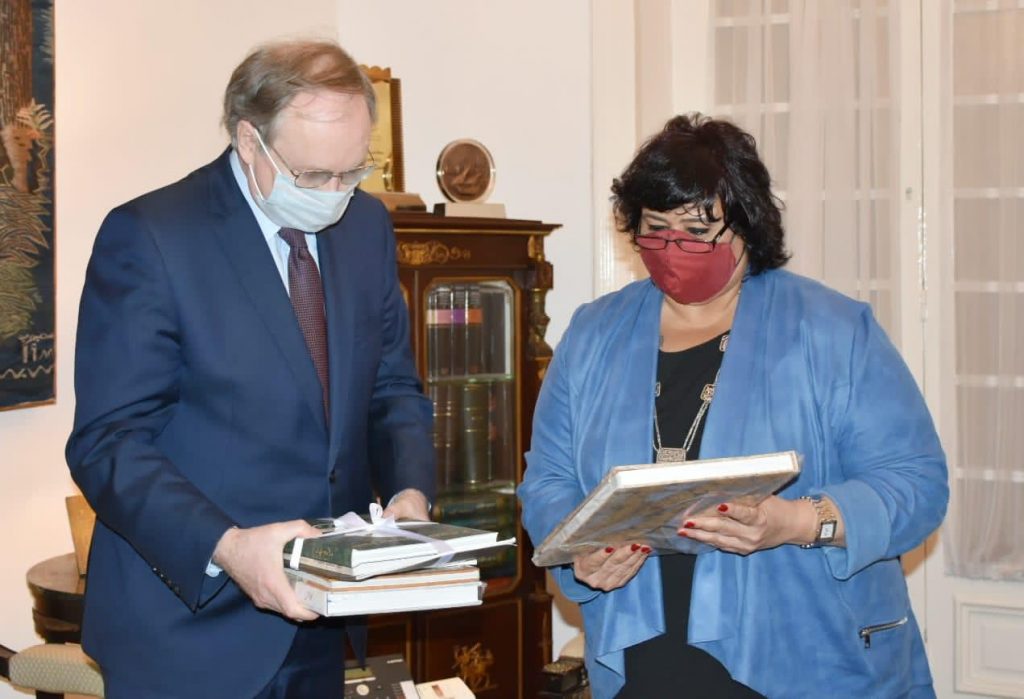 الاتحاد الأوروبي: سنتخذ المزيد من الإجراءات لمراقبة ومعالجة الأنشطة السيبرانية الخبيثة 1 46957 128772243 1795031974008493 2046941067414211912 o1711435806