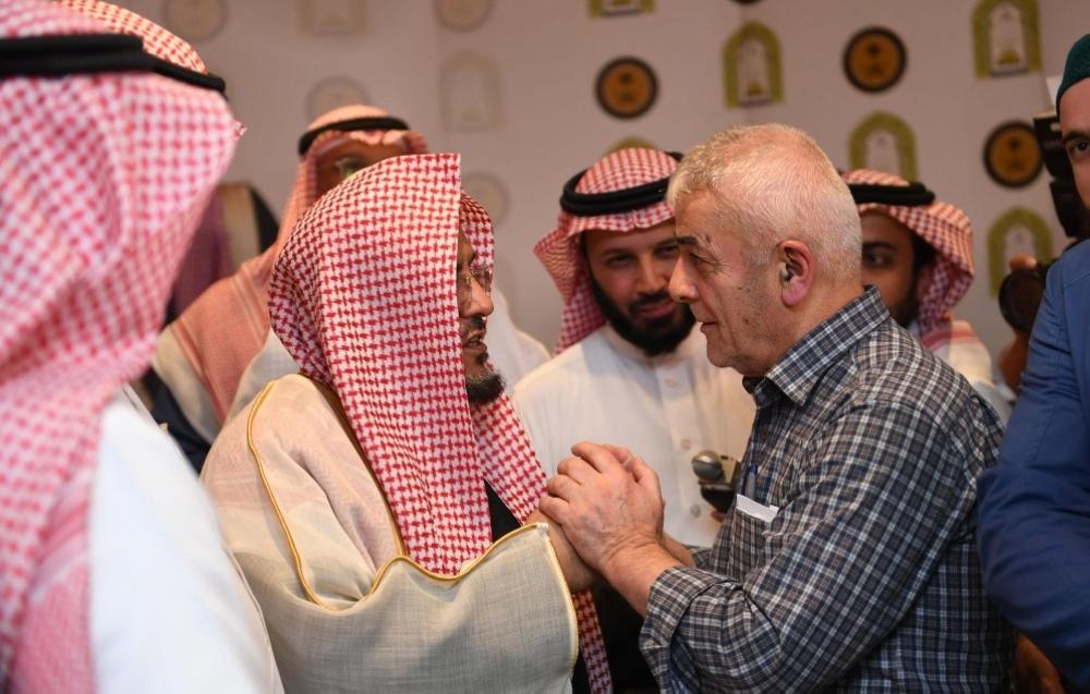 إمام المسجد النبوي: برنامج خادم الحرمين الشريفين للعمرة والزيارة له أثر كبير لخدمة الإسلام والمسلمين 1 7012531709993227