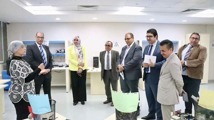 معهد بحوث الإلكترونيات يبحث سبل تسويق المخرجات البحثية مع أحد أساتذة جامعة أوتاوا الكندية 1 FB IMG 16797449876851711197364