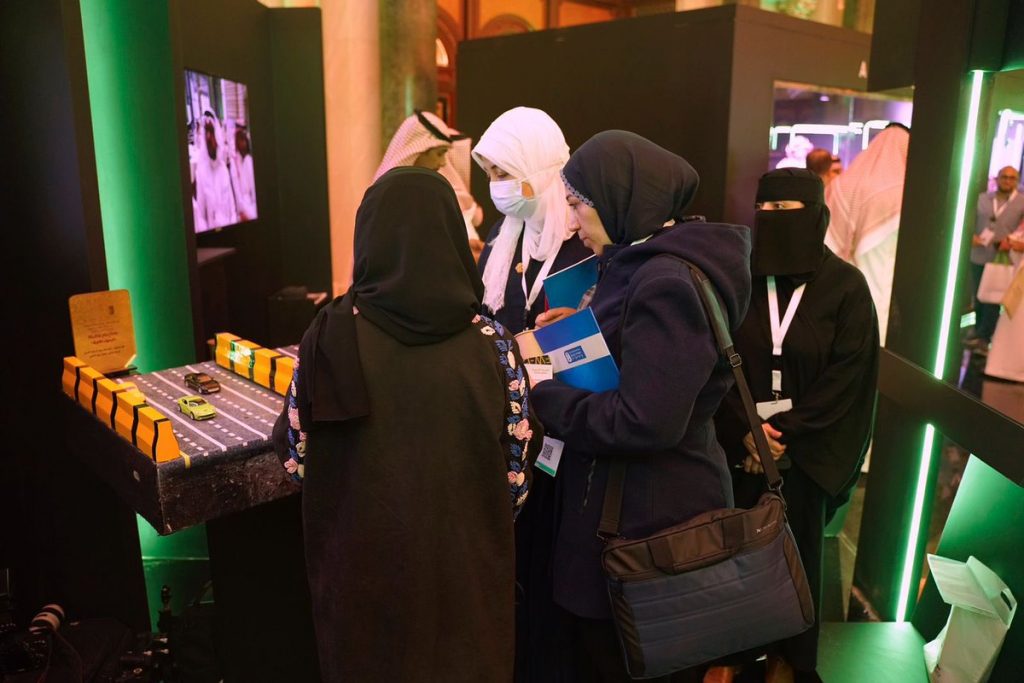 جلوبال (10): يستعد معرض CIFF Guangzhou 2024 للكشف عن أحدث الصيحات والابتكارات في صناعة الأثاث 1 FiQjB8AXEAItYRC1710539344