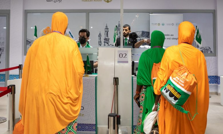 "الجوازات السعودية" تنهي إجراءات ضيوف الرحمن القادمين للعمرة خلال شهر رمضان 1 FySFN xXgAIOUN51710527464