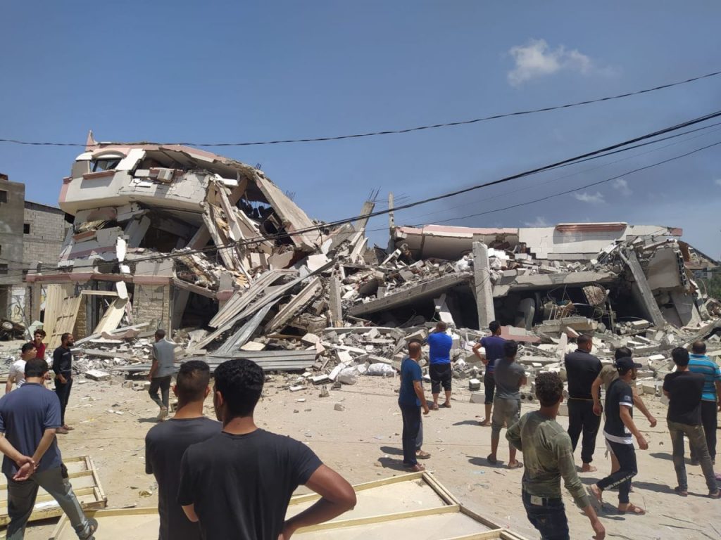 عشرات الشهداء والمُصابين في قصف إسرائيلي مكثف على مناطق متفرقة بقطاع غزة 1 IMG 20210512 WA01561710231846