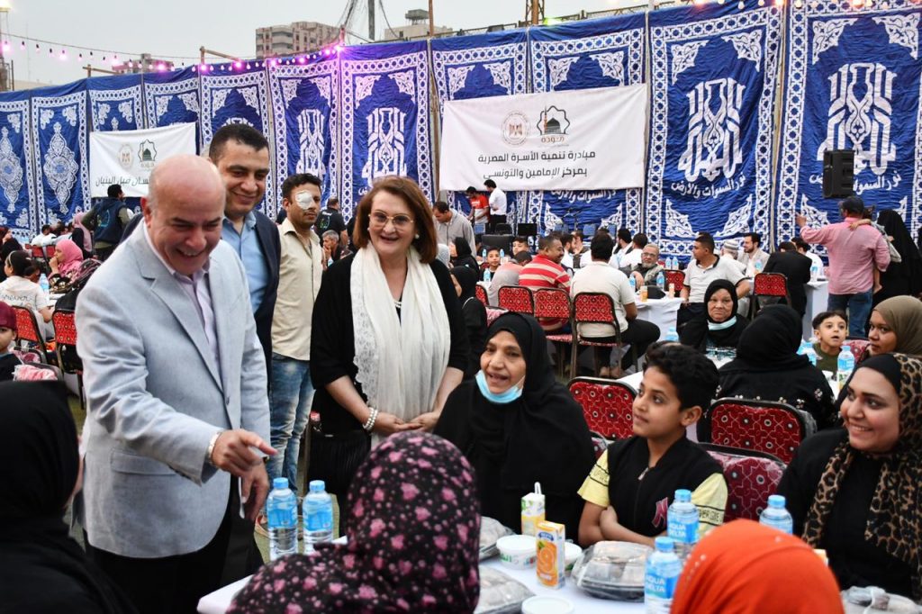 الشباب والرياضة: تنظيم إفطار جماعي للعالقين ومرافقي المصابين الفلسطينيين في شمال سيناء 1 IMG 20220418 WA00971710857584