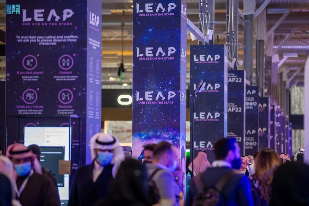 "التعاون الخليجي": مؤتمر "ليب" يجسد إسهامات السعودية لتحفيز الثورة التكنولوجية والاقتصاد الرقمي 1 LEAPinRiyadh05022023 1568x10451709558466