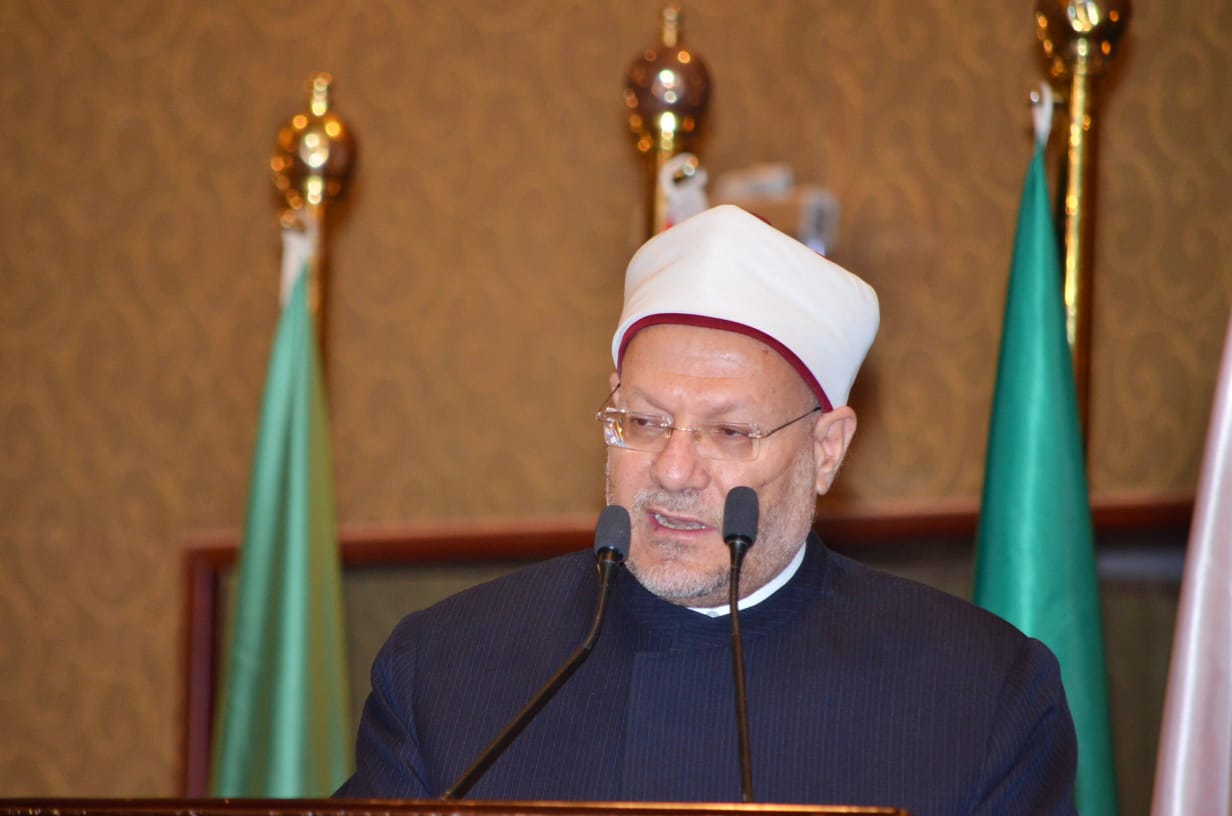 مفتي الجمهورية: قيمة زكاة الفطر للعام الحالي 35 جنيهًا كحدٍّ أدنى ويجوز إخراجها من أول يوم في رمضان 1 c91e0b10 6fac 48ae 8c59 ff559806c3fc1710149344