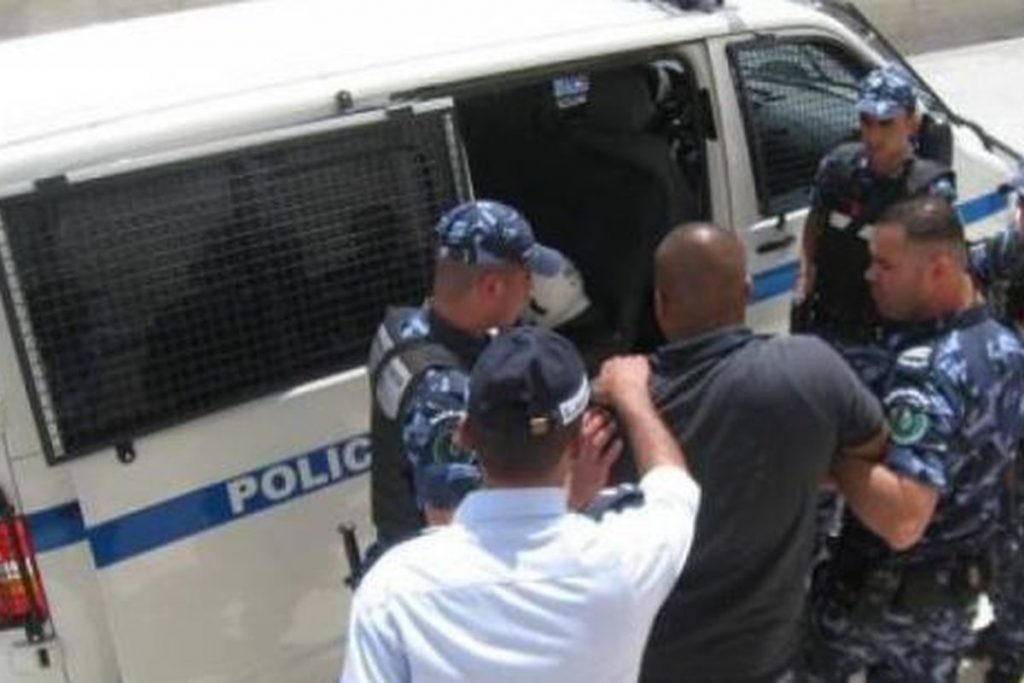 ضبط 3 أشخاص لنشرهم ادعاءات كاذبة عبر "تيك توك" بشأن تفتيشهم بحثا عن عملات أجنبية 1 e0870682f543bc611c8f5e9d501d85f11710198605