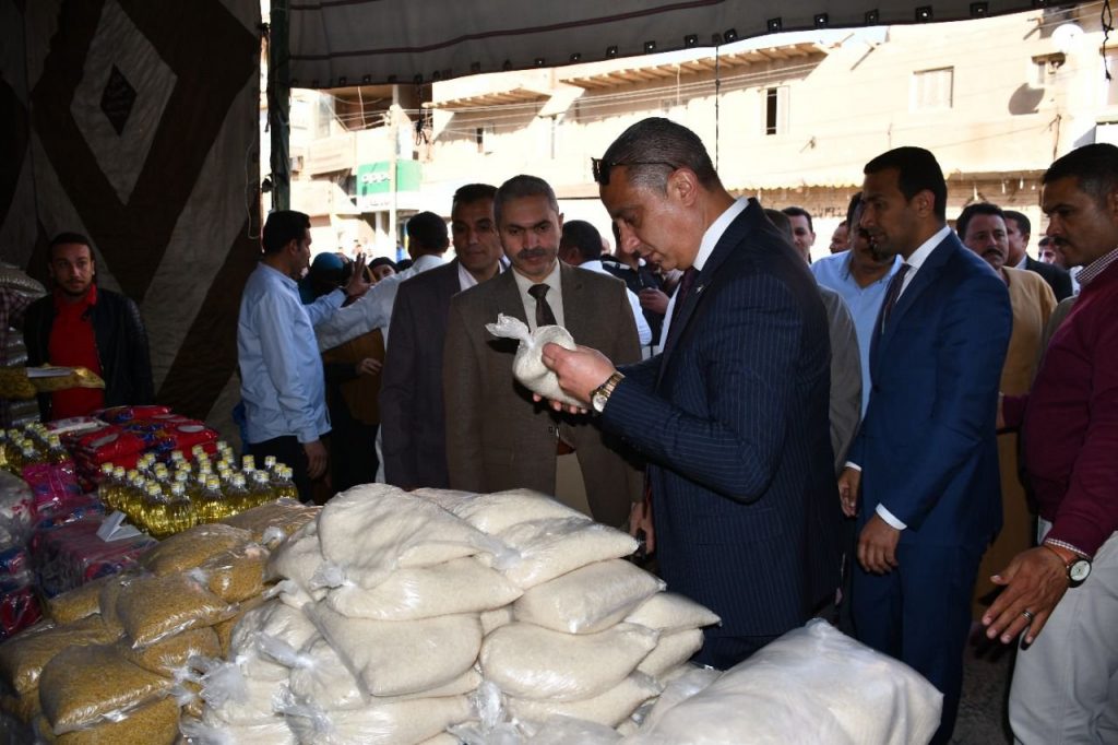المنطقة الشمالية العسكرية تنظم عدداً من المعارض لتوفير السلع الغذائية بأسعار مخفضة للمواطنين 1 elaosboa034591710690007