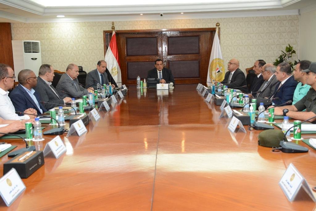 وزير التنمية المحلية يشيد بالتعاون مع برنامج الأمم المتحدة الإنمائي في تنفيذ العديد من المشروعات 1 elaosboa92301 11709638385