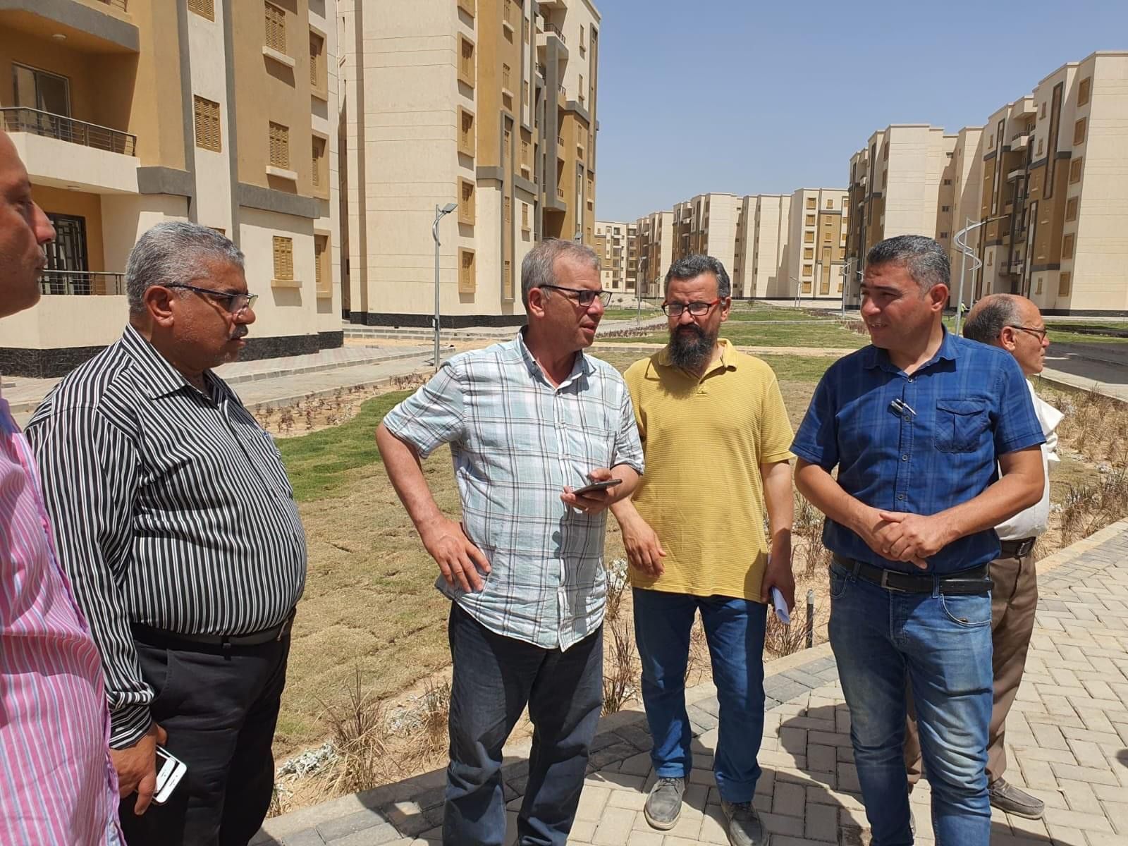 رئيس "العبور الجديدة" يؤكد ضرورة سرعة إنهاء الأعمال الجارية بوحدات "سكن لكل المصريين" 1 fc190be812cc608b5f79c0be968ce9db1711627205