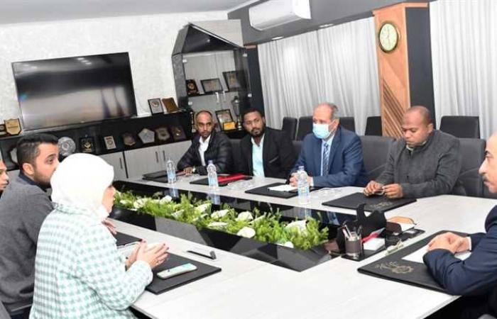 محافظ أسوان يستعرض مع وفد مجلس الوزراء الهندي التجربة الرائدة للمبادرة الرئاسية "حياة كريمة" 1 medium 2022 02 08 f11bd36c8d1709747345