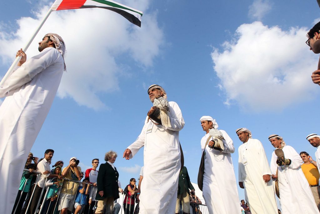 مهرجان ثقافي موريتاني يدعو لتسجيل "المديح النبوي" لدى اليونسكو كـ "فن شعبي أصيل" 1 إحدى أهم ركائز التراث الإماراتي1712193544
