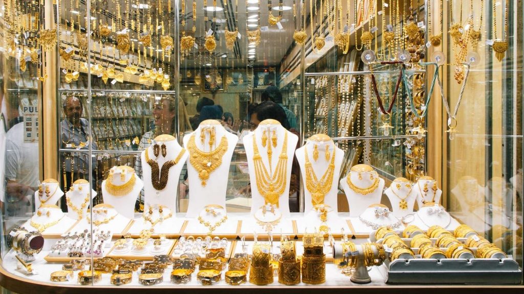 شعبة الذهب ل(أ ش أ): عيد الفطر أحدث رواجا في سوق الذهب المصري رغم ارتفاع الأسعار 1 1049875905 0:132:1500:976 2072x0 60 0 0 8a833ff279fe192d2d4f4bc947f38bf51712734324