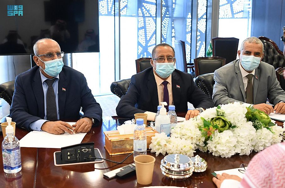 "المصري للشئون الخارجية": انتخاب السفير محمد إدريس لعضوية مجلس ممثلي الجنوب إضافة مهمة تثرى أعمال المركز 1 16225690771713599404