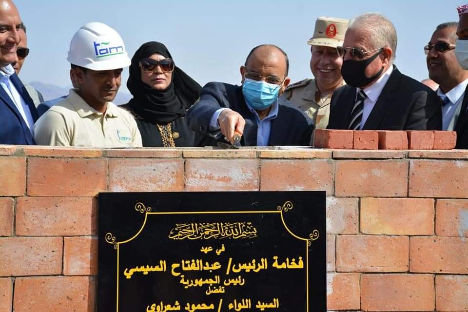 وزير الأوقاف ومحافظ جنوب سيناء يضعان حجر أساس أول مجمع ديني ثقافي خدمي بالمحافظة 1 1647529350 415 70913 fb img 16475289465501713619446