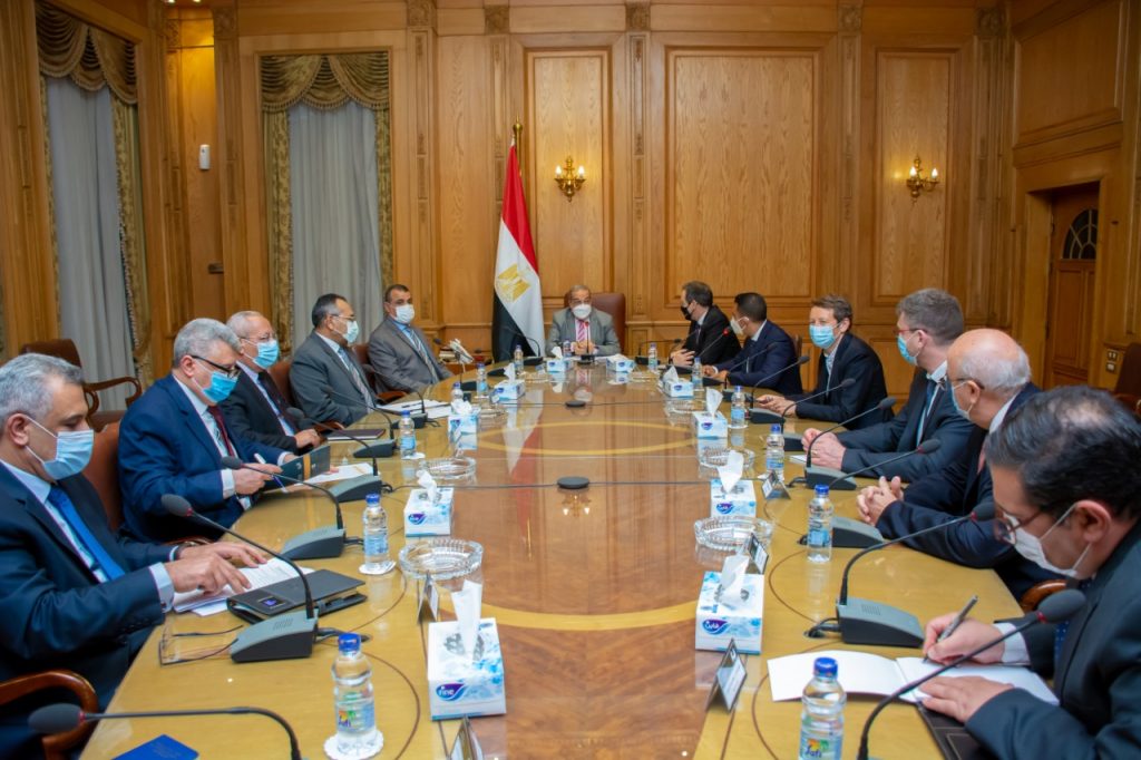 وزير الدولة للإنتاج الحربى يبحث مجالات التعاون المشترك مع شركة تاليس العالمية 1 164853993 1889499047895118 4426167452388683852 o1712394243