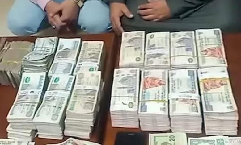 الأجهزة الأمنية تضبط عددا من قضايا الاتجار بالنقد الأجنبي بقيمة 25 مليون جنيه خلال 24 ساعة 1 18 2 2022 14 53 51 GomhuriaOnline 39116451888311714131244