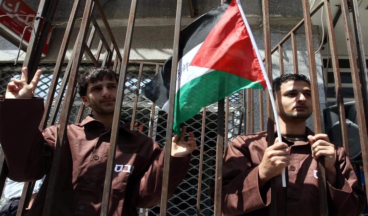 رئيس نادي الأسير الفلسطيني: الاحتلال يمارس سلسلة متواصلة من القتل والتنكيل في المعتقلات 1 2642573F FD25 45CE 80BC 1ECF71F4F2B11713365227