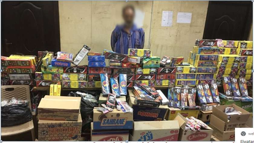 ضبط شخص بالمنوفية وبحوزته 3 ملايين قطعة ألعاب نارية مختلفة بقيمة 15 مليون جنيه 1 30800361815891902691712142243