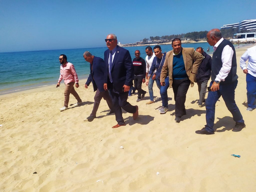 محافظ الإسكندرية يوجه بالتأكد من جاهزية الشواطئ ومستوى الخدمات المقدمة للمواطنين 1 3771712837825